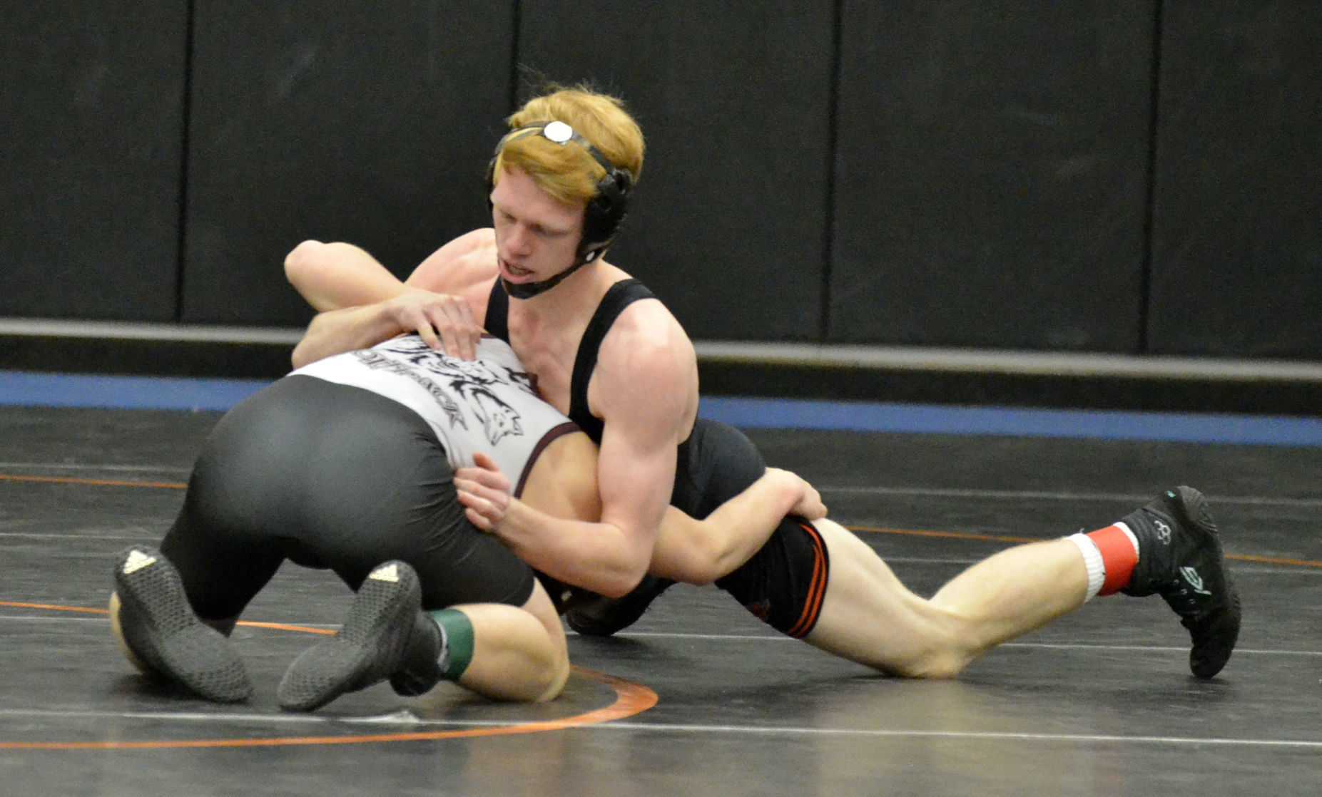 Class 1A wrestling sectional in Sibley